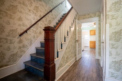 61 Maple St, West Springfield, MA 01089 - photo 5