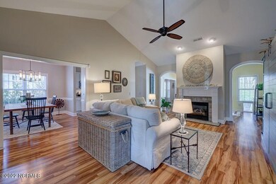 4009 Berberis Living 1