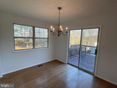 9120 Waltham Woods Rd, Parkville, MD 21234 - photo 4