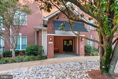 The Gates Of McLean unit 5203, McLean, VA 22102 - photo 3