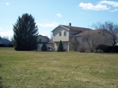 7042 Rotterdam Square, Bethlehem, PA 18017 - photo 4
