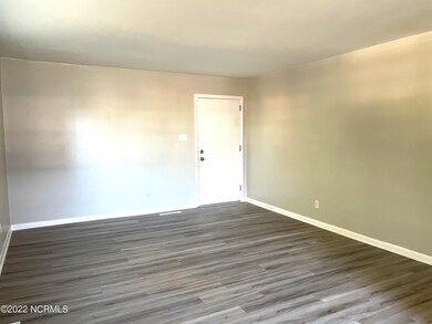 603 Jarman St, Jacksonville, NC 28540 - photo 4