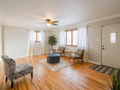 441 Wilson Avenue Dr SW, Cedar Rapids, IA 52404 - photo 4