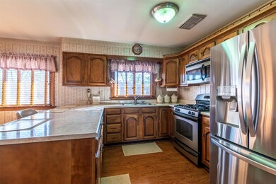 601 E 52nd Place, Merrillville, IN 46410 - photo 6