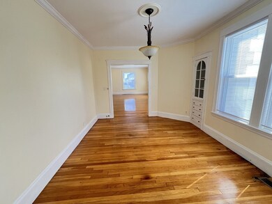 115 Ocean St unit 1, Lynn, MA 01902 - photo 3