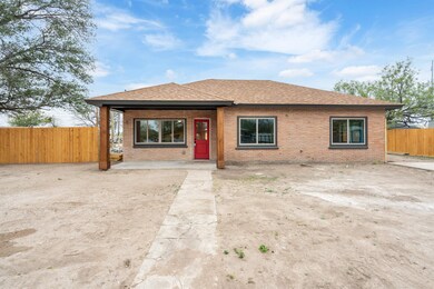 502 Linda Vista Dr, Del Rio, TX 78840 - photo 2