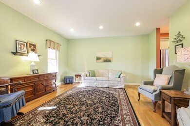 24 Berrihill Cir, Teaticket, MA 02536 - photo 5