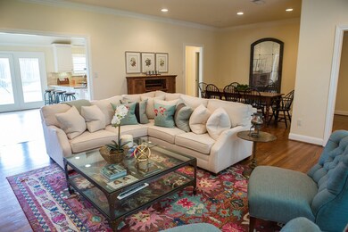 8940 Pado St, Houston, TX 77055 - photo 4