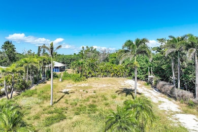 524 Lagoon Dr unit 7, Sanibel, FL 33957 - photo 2