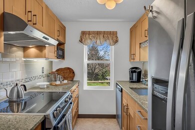 44 Olde Colonial Dr unit 4, Gardner, MA 01440 - photo 4