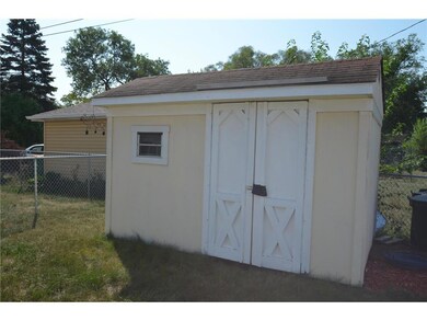 The 10x08 bonus storage shed.