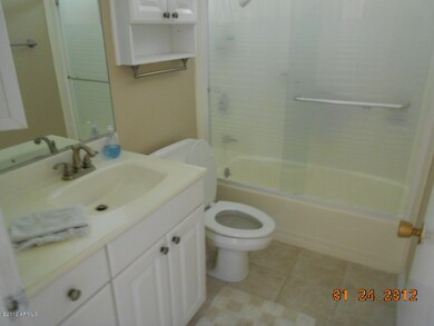 10444 W Kelso Dr, Sun City, AZ 85351 - photo 6