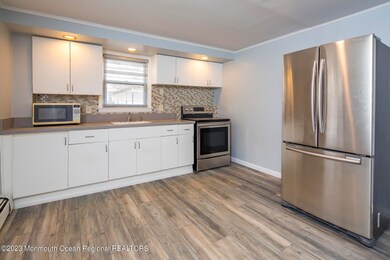 13_Kitchen-8