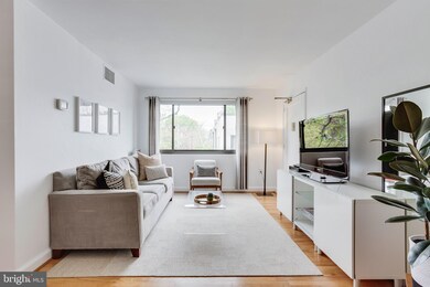 3817 Davis Place NW unit 6, Washington, DC 20007 - photo 5