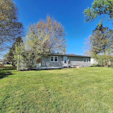 9565 E Wawasee Ln, Syracuse, IN 46567 - photo 2