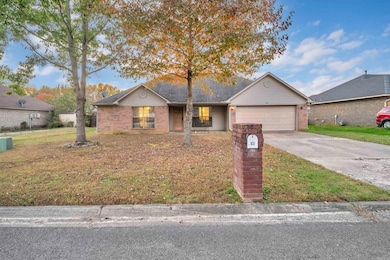 61 Whispering Wind Cir, Vilonia, AR 72173 - photo 2