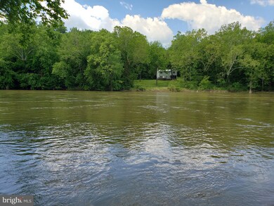 14 River Haven Dr, Harpers Ferry, WV 25425 - photo 2