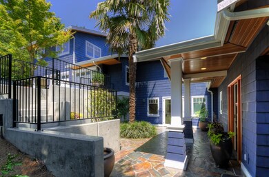 8252 Avalon Dr, Mercer Island, WA 98040 - photo 4