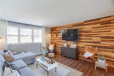 5540 Walnut Ln, Zionsville, PA 18092 - photo 6