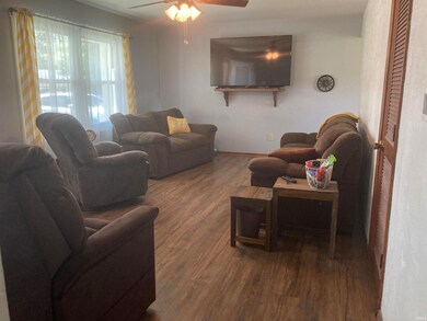 401 Melching Ct, Ossian, IN 46777 - photo 5