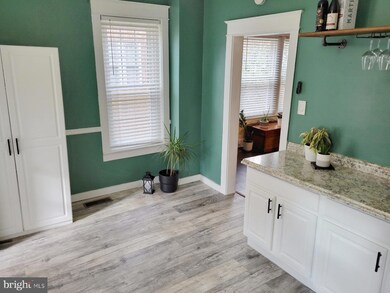 1104 Stirling St, Coatesville, PA 19320 - photo 6