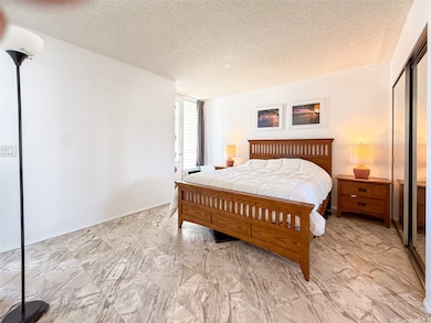 Waikiki Beach Condominiums unit 1605, Honolulu, HI 96815 - photo 4