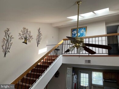 4374 Pembrook Village Dr unit 78, Alexandria, VA 22309 - photo 2