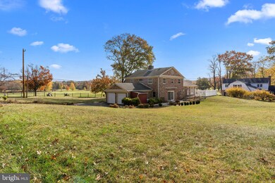 820 Thomas Rd, Lafayette Hill, PA 19444 - photo 2