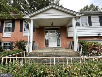 3637 38th St N, Arlington, VA 22207 - photo 4