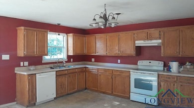 1602 E Main St, Henderson, TX 75652 - photo 5