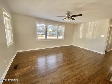 819 Barn St, Jacksonville, NC 28540 - photo 7