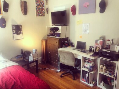 116 Winthrop Rd unit 1, Brookline, MA 02445 - photo 6