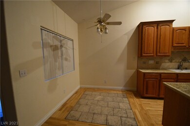 1612 N Torrey Pines Dr unit 104, Las Vegas, NV 89108 - photo 7