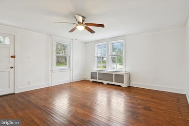 539 E South St, Kennett Square, PA 19348 - photo 3