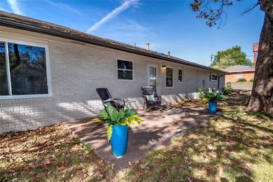 124 N Dewey Ave, Chandler, OK 74834 - photo 4