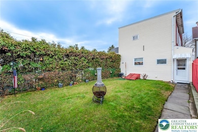 131 S Wayne St, Orwigsburg, PA 17961 - photo 4