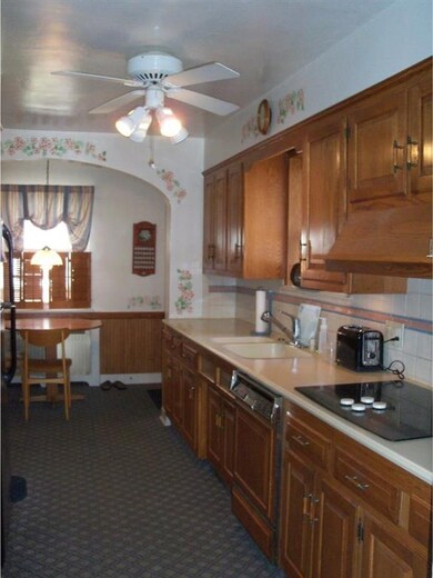 24 N Columbia St, Woodbury, NJ 08096 - photo 5