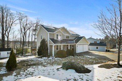 99 Parker Hill Dr, Fitchburg, MA 01420 - photo 2