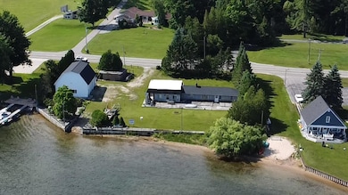 4472 Crescent Beach Rd, Onekama, MI 49675 - photo 4