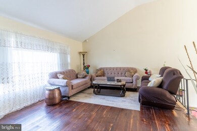 46 Maple Stream Rd, East Windsor, NJ 08520 - photo 3