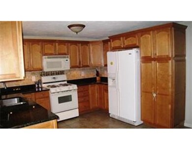 31 Cliffe Rd, Whitinsville, MA 01588 - photo 3