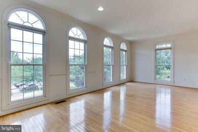 4530 Fair Valley Dr, Fairfax, VA 22033 - photo 6