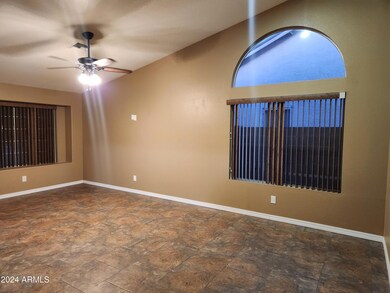 6211 E Colby St, Mesa, AZ 85205 - photo 5