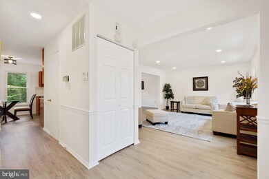 7 Turnham Ln, Gaithersburg, MD 20878 - photo 4