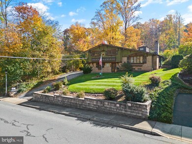 615 N Maple St, Ephrata, PA 17522 - photo 4