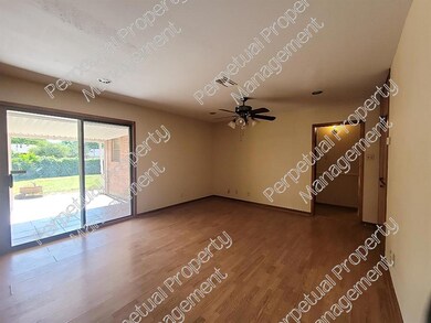 1124 Harrison Ln, Hurst, TX 76053 - photo 6