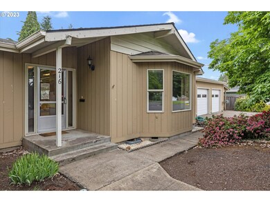 216 NW 9th Ave, Canby, OR 97013 - photo 5