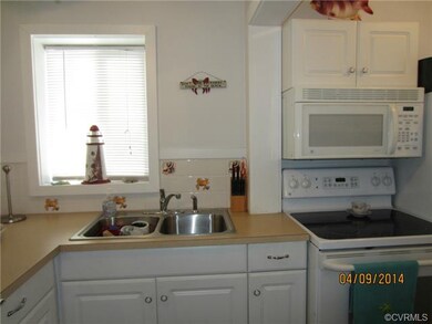 270 Pine Rd, Dunnsville, VA 22454 - photo 7