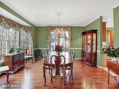 4300 Hollowstone Ct, Chantilly, VA 20151 - photo 2