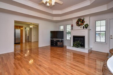 603 N Persimmon Dr-9
